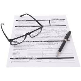 document pen glasses