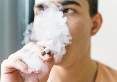 vaping, e cigarette, UK study, pneumonia, bacteria exposure