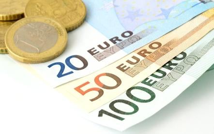 Euro, Finance