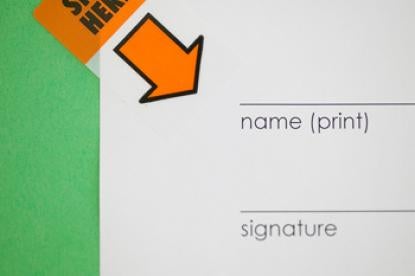 Contract, Signature