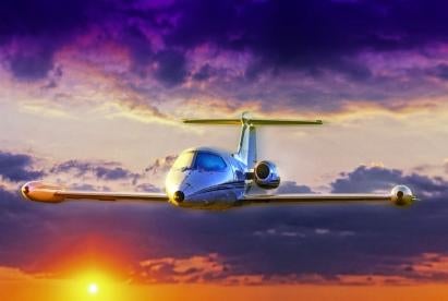 Airplane Jet, Senators Reintroduce Cybersecurity Legislation for Cars and Planes