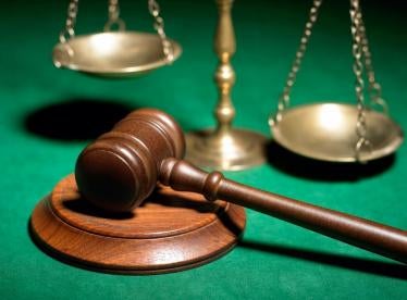 gavel and scales, sixth amendment, trial by jury