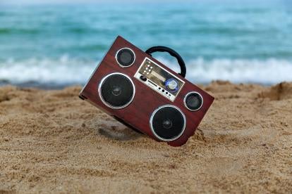 radio on the beach, AM and FM stations