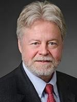 Thomas C. Mielenhausen, Barnes Thornburg Law Firm, Minneapolis, Insurance and Litigatio Law Attorney 