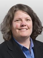 Heather Finstuen, Covington, government contracts attorney